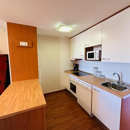 Paraiso View Apartment,wifi, Terrace Sea Views, Pool , Garage, Car Costa Adeje